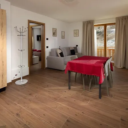 Noemi Apartment